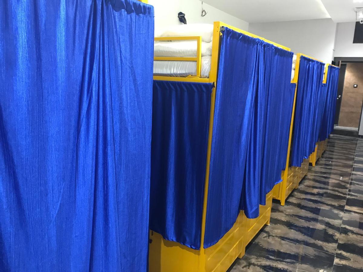Mango Dormitory Мумбай Екстериор снимка