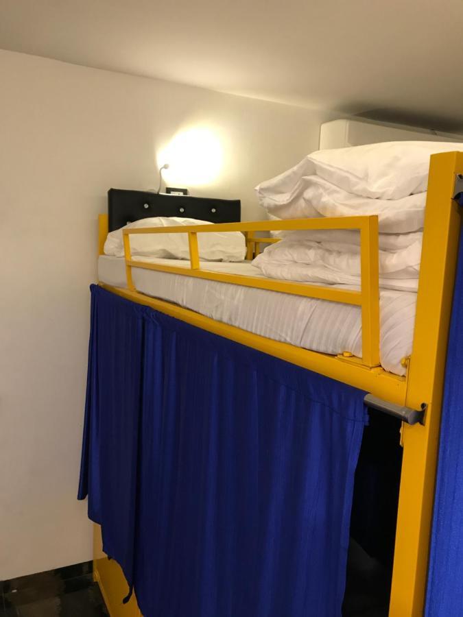 Mango Dormitory Мумбай Екстериор снимка
