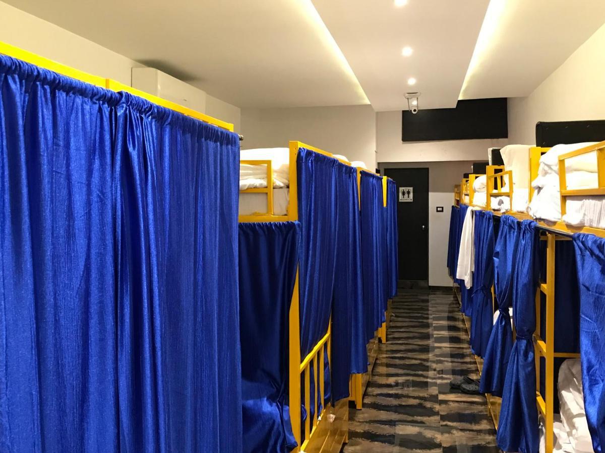 Mango Dormitory Мумбай Екстериор снимка