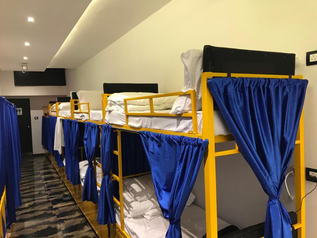 Mango Dormitory Мумбай Екстериор снимка